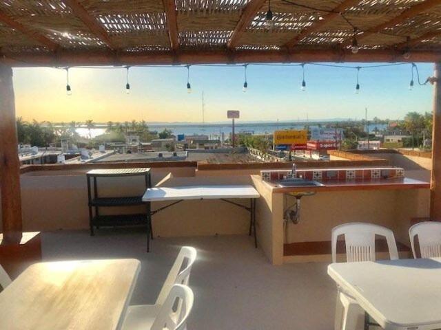 Hermoso Edificio Ubicado A Pocas Cuadras Del Malecon De La Paz Bcs Luaran gambar